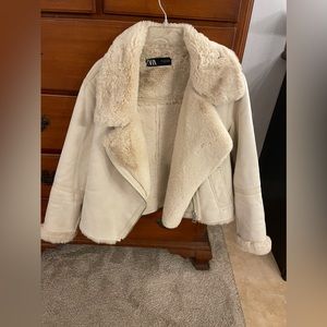 Zara faux fur jacket- like new